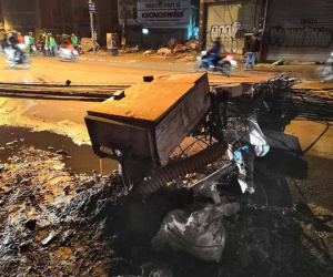 Hà Nội: Kinh hoàng xe bồn kéo đổ hàng loạt cột điện rồi bỏ chạy, khiến nhiều hộ dân mất điện
