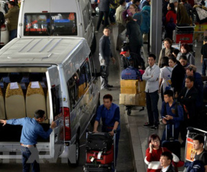 Sân bay Nội Bài hạn chế người nhà đưa tiễn để tránh ùn tắc