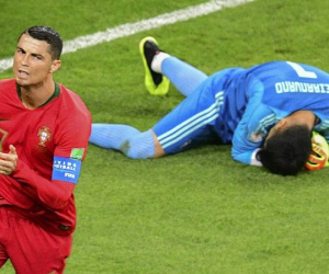 Thủ môn ‘quái nhân’ của ĐT Iran: Ném bóng mạnh như sút, từng đẩy thành công cú đá penalty của Ronaldo