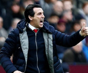 Emery ngán tận cổ, muốn Ozil rời đi ngay trong tháng Một