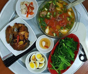 Hội chị em xôn xao vì xuất hiện 'cao thủ' nấu ăn, điều đặc biệt nằm ở bát trứng dằm nước mắm