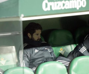 Real Madrid muốn đổi Isco lấy Dybala
