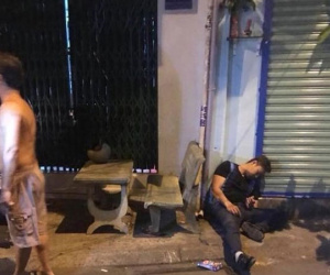 Bà già 71 tuổi nhờ người mang súng đi xử trai trẻ 'không nghe lời'