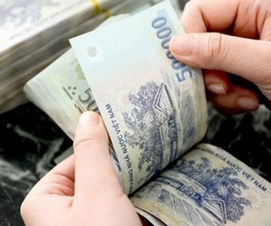 Thưởng Tết cao hơn năm ngoái, triệu người phấn khởi
