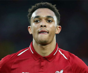 Liverpool chịu tổn thất lớn ở hàng thủ