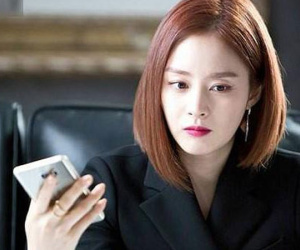 Lặng người nghe cuộc điện thoại 'bán' chồng cho cô bạn thân của vợ