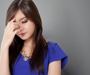 Thu nhập trăm triệu nhưng chồng chỉ đưa 3 triệu nuôi con