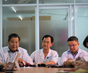 Cứu sống bé trai 6 tuổi ngưng thở do dị vật kẹt trong cổ lúc thổi kèn