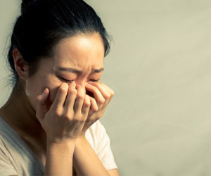 Chê cười mẹ chồng già còn cặp kè, đến lúc ông hàng xóm mất tôi mới ngớ người xấu hổ vì suy nghĩ nông cạn