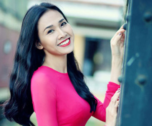 Dương Mỹ Linh 'thề xử đẹp' khi bị đồn yêu ông chủ tiệm nail đã có vợ
