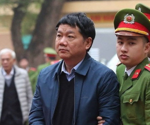 Ông Đinh La Thăng đang ở tù, sao lại bị tạm giam?
