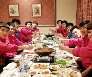 Công Phượng được đồng đội chúc mừng sinh nhật giữa kỳ Asian Cup