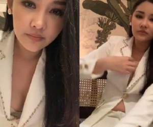 Lê Âu Ngân Anh lộ nội y khi livestream, phản ứng bức xúc khi bị nói 'trắng tay'