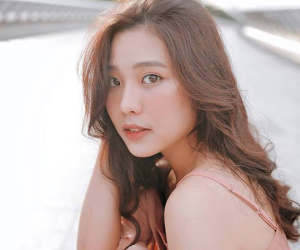 Cô gái được 'săn lùng' sau 1 bức ảnh: 'Em không phải rich kid, đôi lúc còn hơi tăng động'