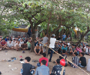 Hơn 100 người làm chuyện phi pháp trong bãi đất trống ở quận Bình Tân