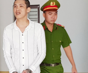 Nghịch tử sát hại mẹ rút kháng cáo tại tòa