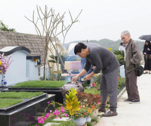 Những điều gia chủ cần biết khi làm lễ Tạ Mộ tổ tiên vào các ngày giáp Tết Nguyên Đán 2019