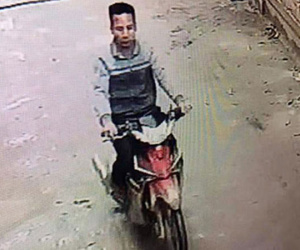 Tên cướp vứt lại dây chuyền 21 triệu đồng để thoát thân