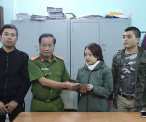 3 thanh niên trả lại gần 37 triệu đồng cho người bị mất