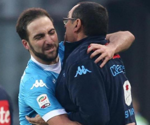 Higuain phấn khích khi được tái ngộ HLV Sarri