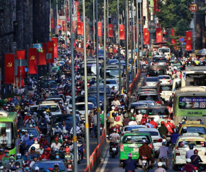 Nỗi ám ảnh của người Sài Gòn những ngày cận Tết: 'Rừng' xe đông nghẹt trên nhiều tuyến đường trung tâm từ trưa đến tối