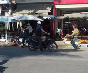 3 người thương vong vì... chê quả táo bị sâu