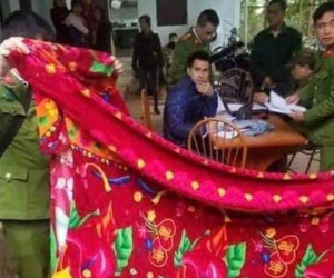 Vụ hai mẹ con hiệu phó tử vong bất thường ở Phú Thọ: Xác định được nghi phạm qua chiếc áo khoác đẫm máu ở hiện trường