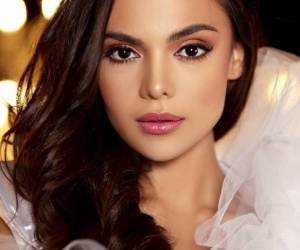 Ngắm nhan sắc tự nữ thần của mỹ nhân vừa đăng quang Miss Intercontinental