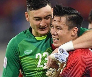 Lâm 'tây' viết tâm thư tạm biệt đầy xúc động để sang Thái chơi bóng, Quế Ngọc Hải vào lầy lội 'bóc phốt' bạn thân