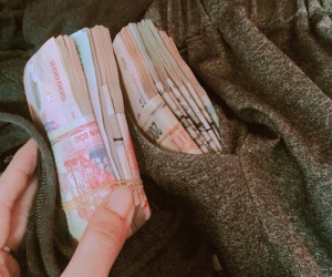 Bi hài chuyện con gái rượu phát hiện 'quỹ đen' của bố, lên mạng xin kế để được chia phần trăm