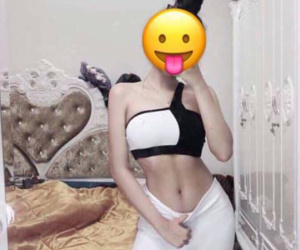 Bỗng 'khó ở' vì bức ảnh cô nàng khoe body rõ chuẩn nhưng lại than thở béo quá