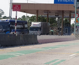 Các trạm BOT bán vé bình thường trong những ngày Tết