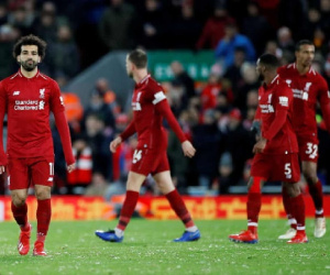 Clip: Mohamed Salah mờ nhạt, Liverpool bị cầm chân ngay tại Anfield