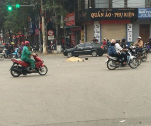 Đi biếu quà tết, người đàn ông bị xe tải tông tử vong