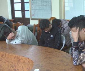 Mở tiệc tất niên, nhóm 'dân chơi' đất mỏ vào phòng 'quý tộc' xài ma túy