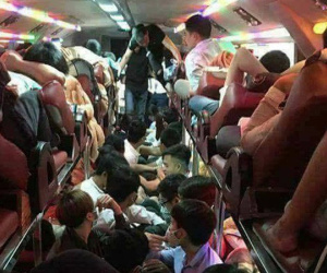 Bên trong những chuyến xe khách ngày cận tết khiến nhiều người ám ảnh