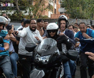 Cảnh sát Venezuela tìm đến nhà Tổng thống tự phong Guaido