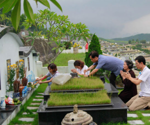 Văn khấn lễ Chạp mộ cuối năm mời gia tiên về ăn Tết chuẩn nhất
