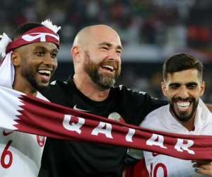 LĐBĐ Qatar sa thải Felix Sanchez, mời HLV Wenger sau Asian Cup?