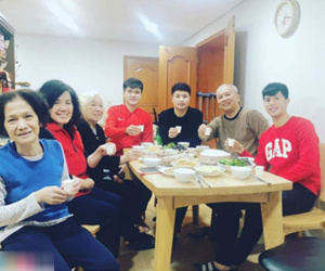 Đình Trọng đón Tết cùng gia đình Đại sứ Việt Nam tại Hàn Quốc