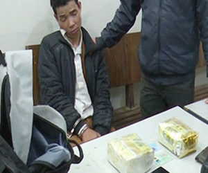 Người đàn ông ném lựu đạn bỏ chạy khi gặp cảnh sát