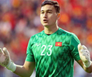 Đặng Văn Lâm vượt qua kiểm tra y tế ở Muangthong United