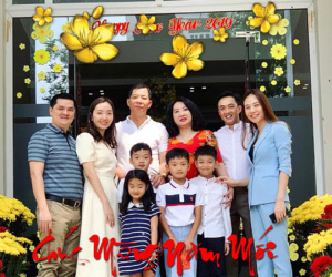 Hãy nhìn hành động của Đàm Thu Trang với Subeo trong bức ảnh đoàn tụ cùng đại gia đình nhà Cường Đô La