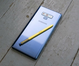 Samsung có thể bỏ hẳn camera selfie trên Galaxy Note 10