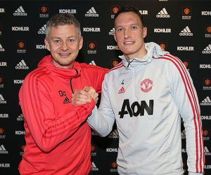 CĐV tức giận vì MU gia hạn với Phil Jones