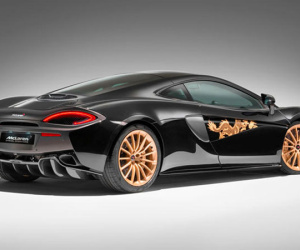 Bộ sưu tập McLaren 570GT rồng vàng khuấy động năm mới