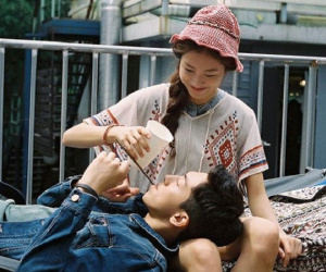 Dẫn vợ đi họp lớp cùng, thanh niên quá chén mất trí nhớ thẳng thắn tỏ tình với crush và cái kết cực thốn
