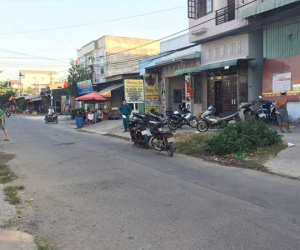 Bênh cha, con đâm chết hàng xóm