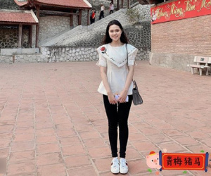 Đăng ảnh ăn vận lịch sự đi lễ chùa đầu năm vẫn bị antifan vô cớ chê 'mặt gãy, trán dô lại kém sang', bạn gái Duy Mạnh đáp trả cực sâu cay