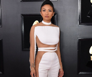 MC gốc Việt lộ cơ thể trên thảm đỏ Grammy nhưng Cardi B với là tâm điểm